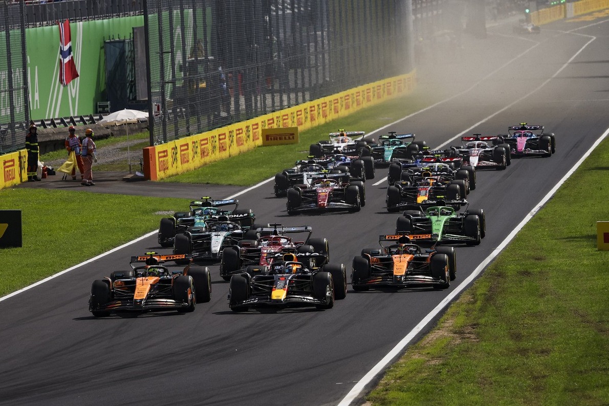  és  - F1.com erősorrend: maximális Max, remeklő újonc és hármas holtverseny