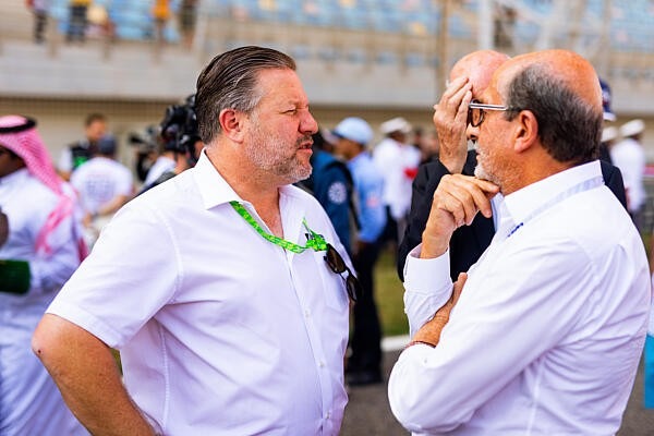 Brown egyetért a politikai vélemények kiiktatásával