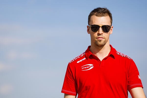 Kvjat a Ferrarinál? Visszautasította az olaszok ajánlatát, majd menesztették a Red Bulltól
