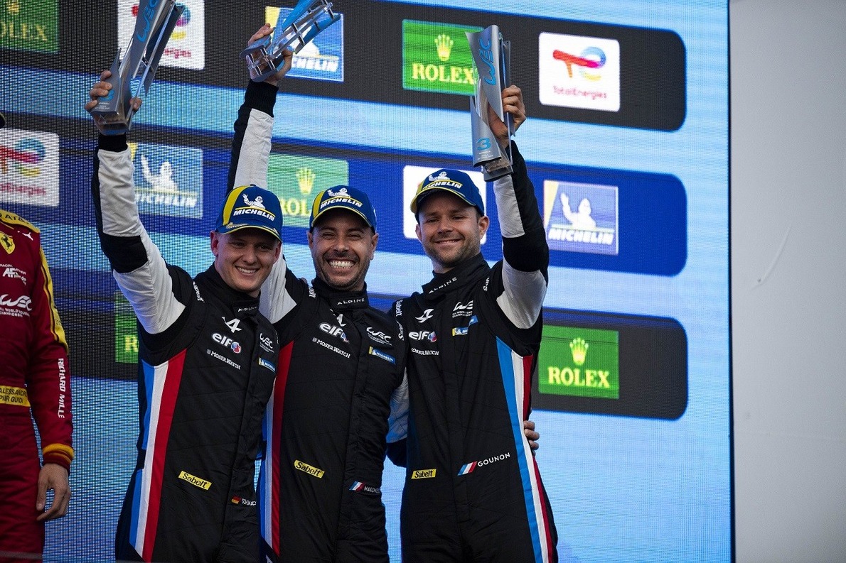 Csapattársa szerint Mick Schumacher "topversenyző"