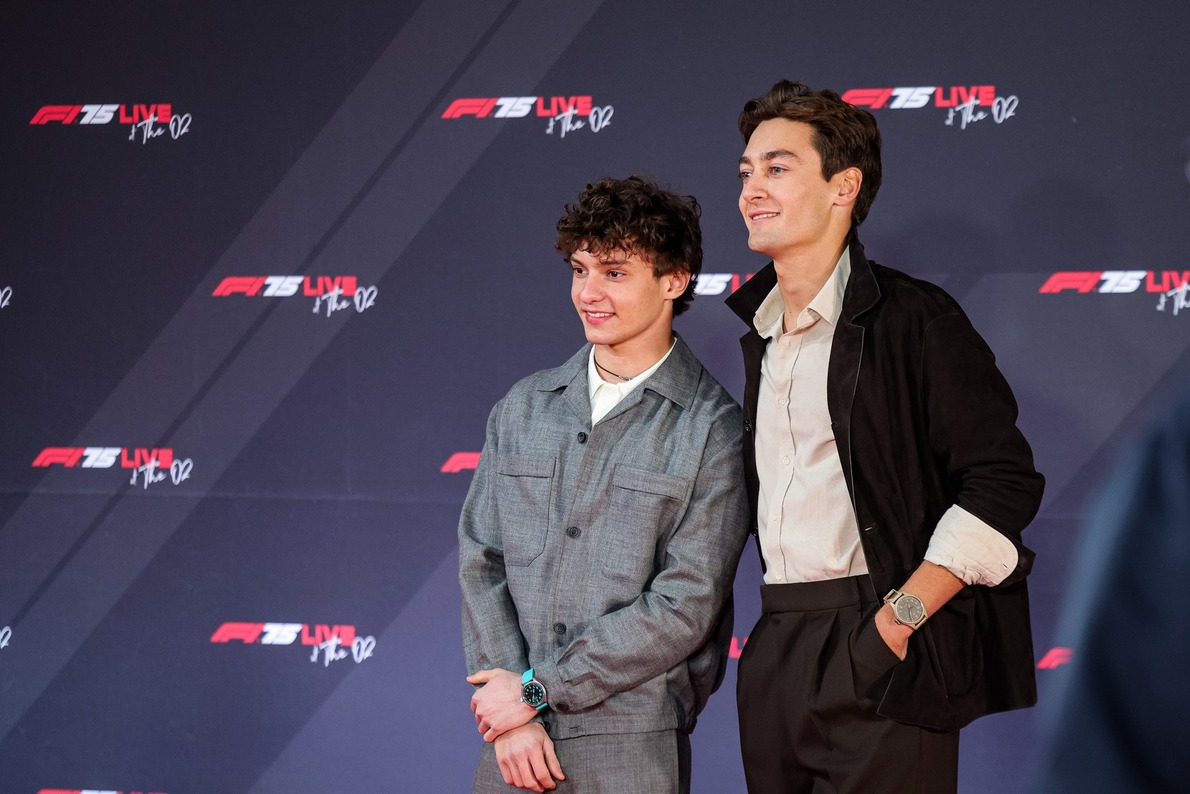  és  - Antonelli rögtön feszültséget okozott a Mercedesnél