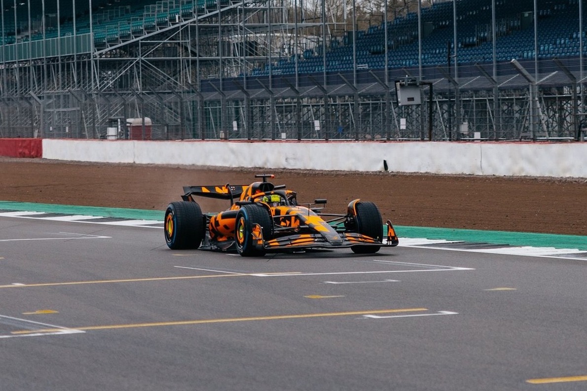 Gary Anderson szerint kockázatos játékba kezdett a McLaren az új F1-es autóval