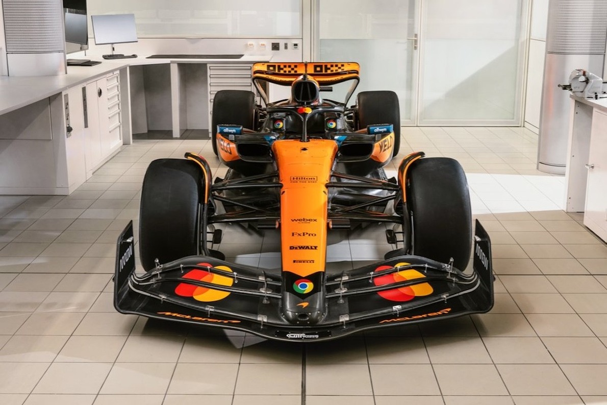 A McLaren nagyot kockáztatott, ami ha bejön, könnyen a Ferrari elé kerülhetnek