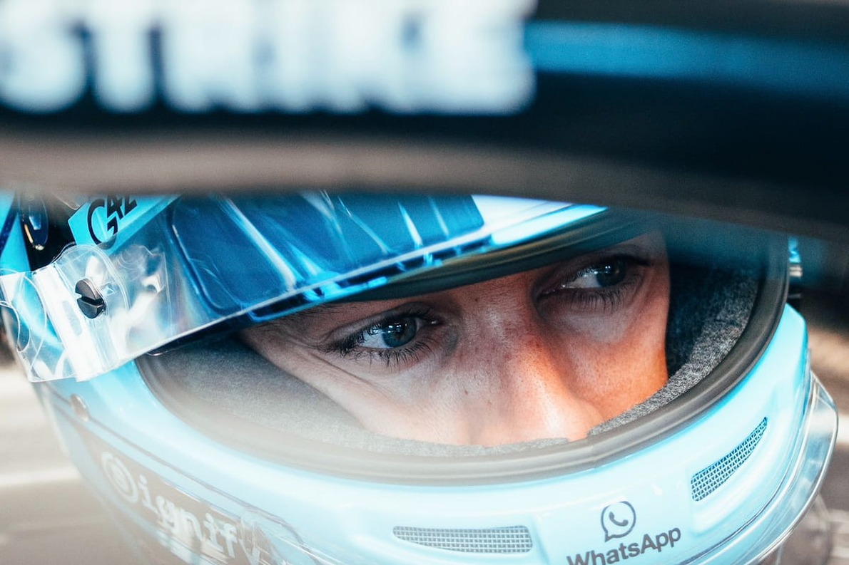  és  - George Russell megkérdőjelezi Verstappen olaszországi fordulatát: „Képtelen vagyok felfogni"