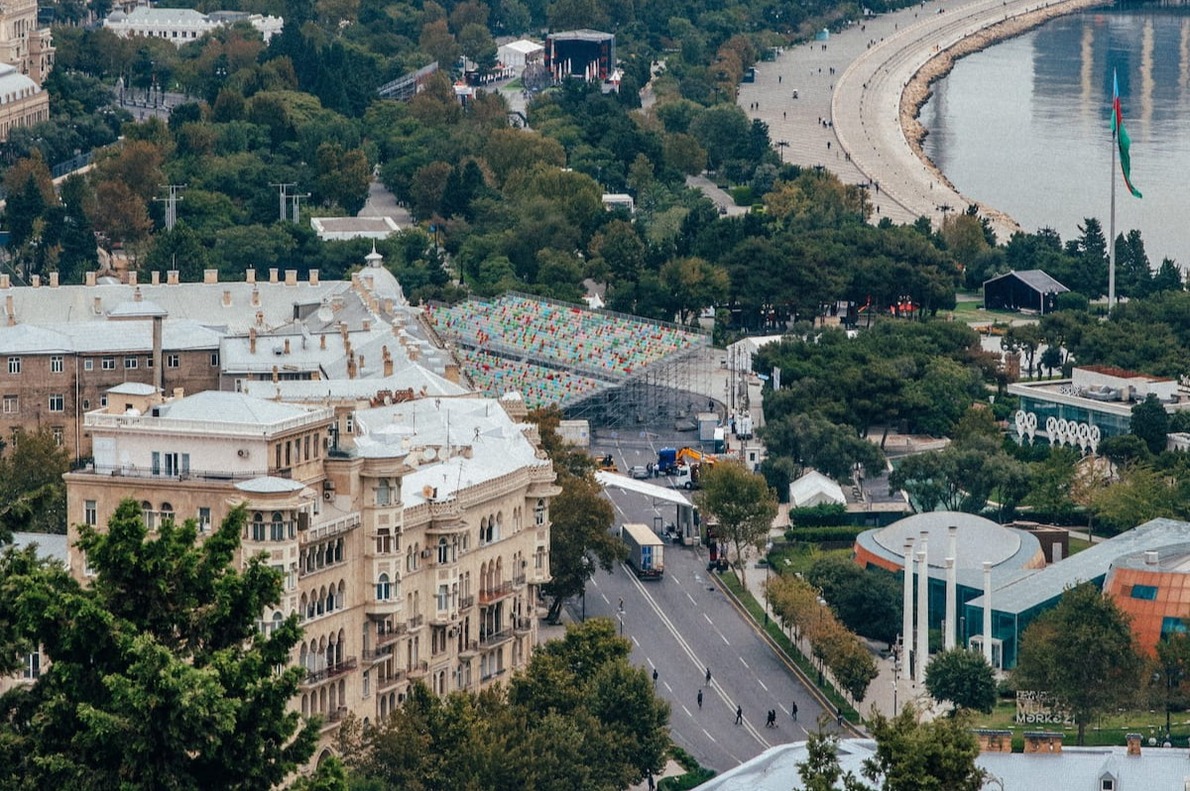 Pénteki motorsport-program: F1-es szabadedzések, F2-es időmérő!