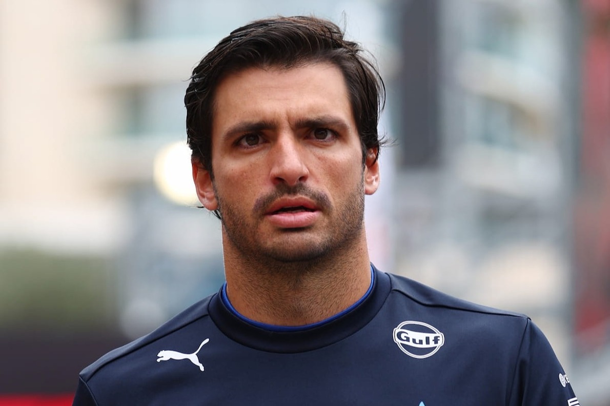  - Sainz állandó versenybírákat követel a Forma–1-ben