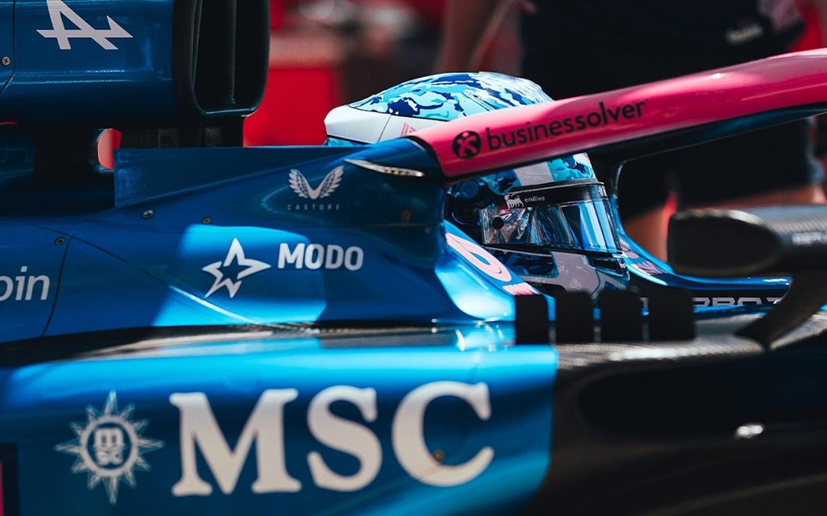  - Négylábú látogató zavarta meg Gasly edzését Imolában