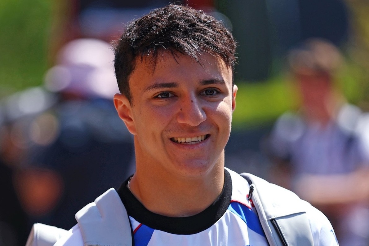  és  - Volt F1-es pilóta szerint Hadjarnak nincs jövője a Red Bullnál