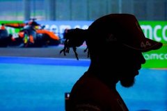 Ferrari - Hamilton már aludni sem tud - "Fáj látni, hogy a Ferrari emberei nem kapják meg, amit megérdemelnek"