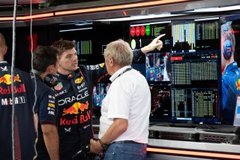 Red Bull Racing - Helmut Marko szerint van egy dolog, ami "igazán elképesztő" Max Verstappennel kapcsolatban