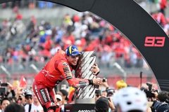 Ducati Lenovo Team - Az F1-es világbajnok honfitárs is kalapot emel a „kivételes” Marc Marquez előtt