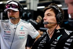 Mercedes - Toto Wolff kiakadt az Antonellit támadó kommentelőkre, és nem finomkodott a szavaival