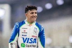 Red Bull Racing - Hadjar elmondása szerint be akarta verni a tévét, amikor látta a 2021-es abu-dzabi drámát