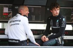 Mercedes - Antonelli azonnal Verstappen pontkülönbségéről érdeklődött a leintés után