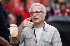 McLaren - Villeneuve szerint épp a katari pofon mentheti meg a McLaren bajnoki esélyeit