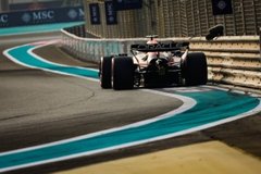 McLaren - Verstappené az első rajtkocka Abu-Dzabiban, Norris és Piastri megközelíteni sem tudta