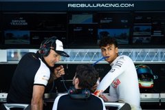 Red Bull Racing - A Red Bullon belül sem mindenki örül Lindblad érkezésének - sajtóhír