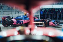 Alpine - Megható módon búcsúzott az Alpine az utolsó V6-os hibrid motortól (fotó)