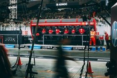 Aston Martin - Szakértő: Egy ember távozása döntötte romba a Ferrarit