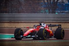 Mercedes - Merész húzásokkal próbálkozik a Ferrari, csak egy cél lebeg a szemük előtt