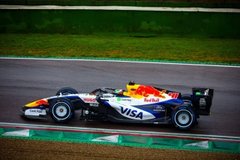 Red Bull Racing - Olyan megoldás van a Racing Bulls-on, amiről a szakértők azt hitték, már soha többet nem látják