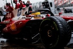 Ferrari - Az F1-es szakértő aggódik Hamilton miatt: mért nem dolgozik még együtt a mérnökével?