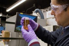 Red Bull Racing - Trágyából és erdészeti hulladékból tankolnak idén a Forma–1-es autók