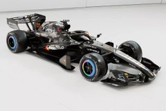 McLaren - Meglepő festéssel mutatta be új autóját a McLaren