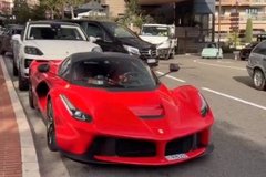 Red Bull Racing - Meglepő autóban tűnt fel Verstappen a monacói utcákon (videó)