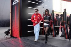 Mercedes - Váratlan vendégek a Grammy-n: F1-es pilóták lopták el a show-t (fotók)