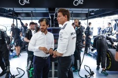 Mercedes - Wolff: Sokáig azt hittem, semmi sem fog történni, de most úgy tűnik, könnyedén elintézhetnek minket