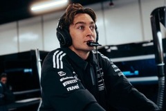 Mercedes - Russell nem a mának él: már a gyerekeinek gyűjti a legritkább Mercedeseket