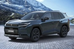 Suzuki Across 2026: továbbfejlesztett plug-in hajtáslánc és modern dizájn