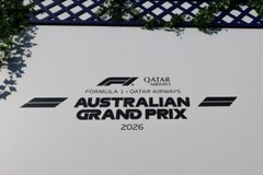 Aston Martin - Orvosi vizsgálatot is kérhetnek a Melbourne-be utazó F1-szurkolóktól
