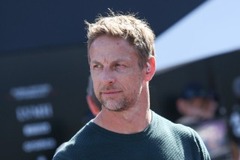 McLaren - Button szerint korai lenne temetni a Mercedest Piastri FP2-es elsősége után