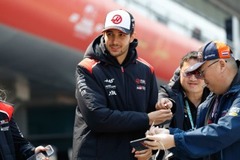 Ocon szerint káosz lett az előzésből 2026-ban, Perez máshogy látja