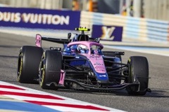 Alpine - Az Alpine elismerte: kissé nyugtalanok autójuk egyedi megoldása miatt