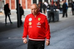 Ferrari - Vasseur üzent a Mercedesnek, a Ferrari még beleszólhat a japán versenybe
