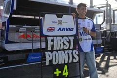 Hadat üzent a Forma-1 mezőnyének az újonc: Senki elől sem fogok csak úgy félreállni!