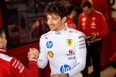Ferrari - Leclerc megizzadt, de túljárt a Mercedes eszén a szuzukai dobogóért