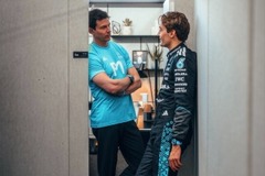 Mercedes - Az ausztrál tapasztalatok után szabályváltozást sürget George Russell