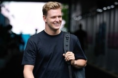 Azonos beállításokkal kapott hatalmas verést csapattársától Mick Schumacher