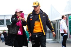 McLaren - Lando Norris szerint sokkal durvábban büntetnek az új Forma–1-es autók