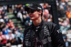 Mercedes - Palmer figyelmeztet: Russell nem fog kesztyűs kézzel bánni Antonellivel