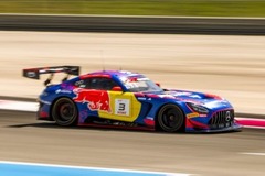 Red Bull Racing - Verstappen a harmadik sorból rajtol a nürburgringi kvalifikációs versenyen