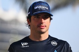 Williams - Ilyen luxusban kapcsolódott ki Carlos Sainz Jr. a Monacói Nagydíj előtt