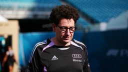 Audi - Kizárás, tűzeset és kiesés: rémálomszerű hétvégét zárt az Audi Miamiban