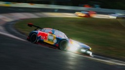 Mercedes - Így reagált Verstappen csapattársa a Nürburgringen elszállt győzelmi esélyre