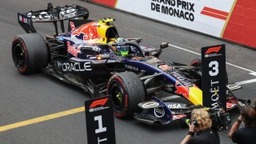 Red Bull Racing - Hatalmas politikai játszmát sejtenek a Red Bull motorfölénye mögött - a Mercedes áll a háttérben?