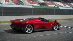 Ferrari - Folytatódik Leclerc álomélete – még egy ilyen Ferrarit is könnyedén megengedhet magának